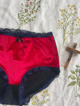 Load image into Gallery viewer, The Mr Crowley Knickers HW10
